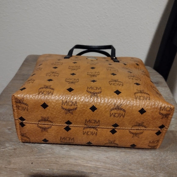 ***SOLD***Authentic MCM Crossbody Tote - Picture 6 of 12